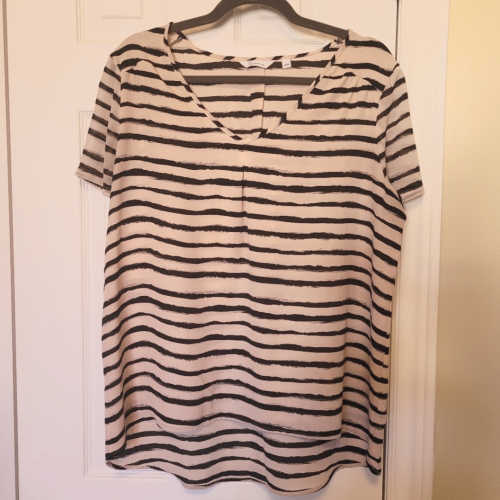 🌺3/$50 Reitmans Dusty Pink Tee